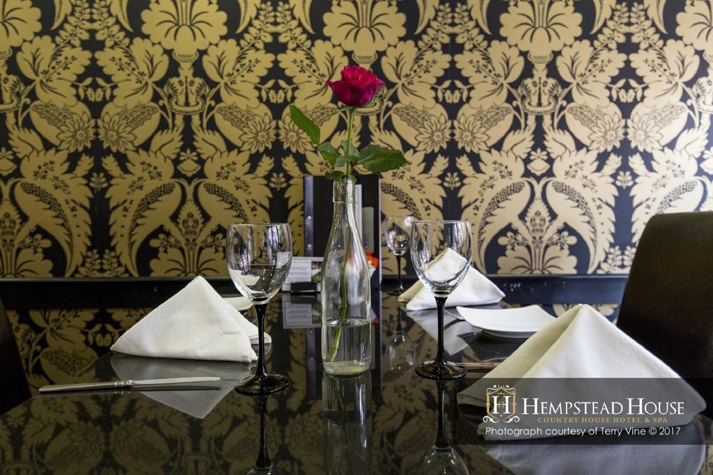 Hempstead House Hotel & Restaurant Ситингбърн Екстериор снимка