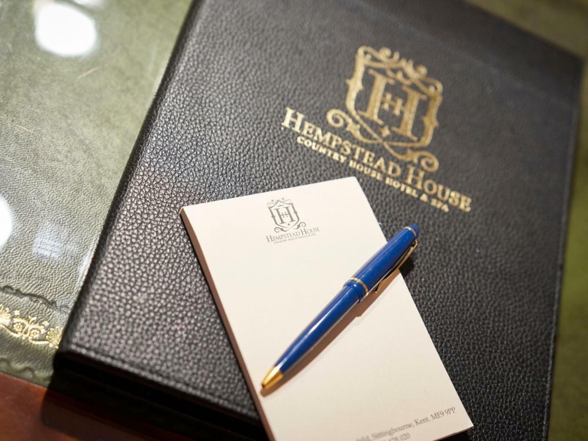 Hempstead House Hotel & Restaurant Ситингбърн Стая снимка
